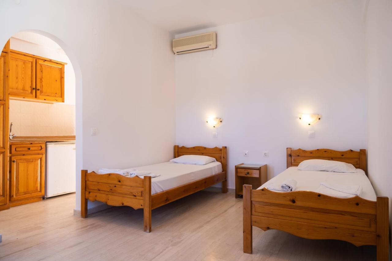 Athineos Apartment'S Dassia (Corfu) Bagian luar foto